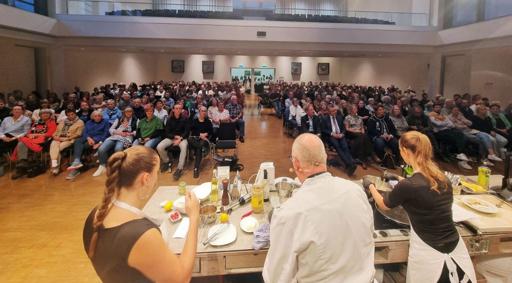 AOK Kochshow mit HWS, Prinz Carl, Johannes Volk und Bürgermeister Roland Burger